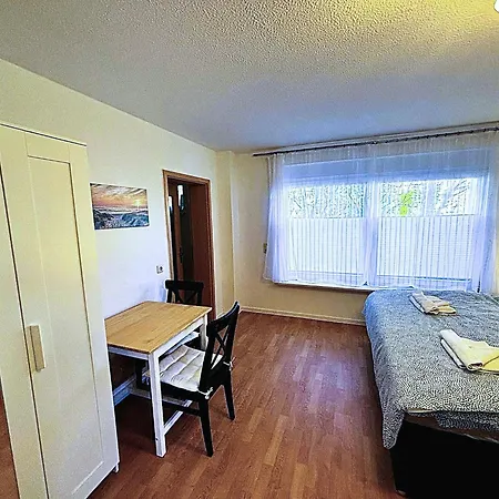 Apartment Haus Ostseesprung - Valentina Im Souterrain Mit Terrasse Und Gem Garten